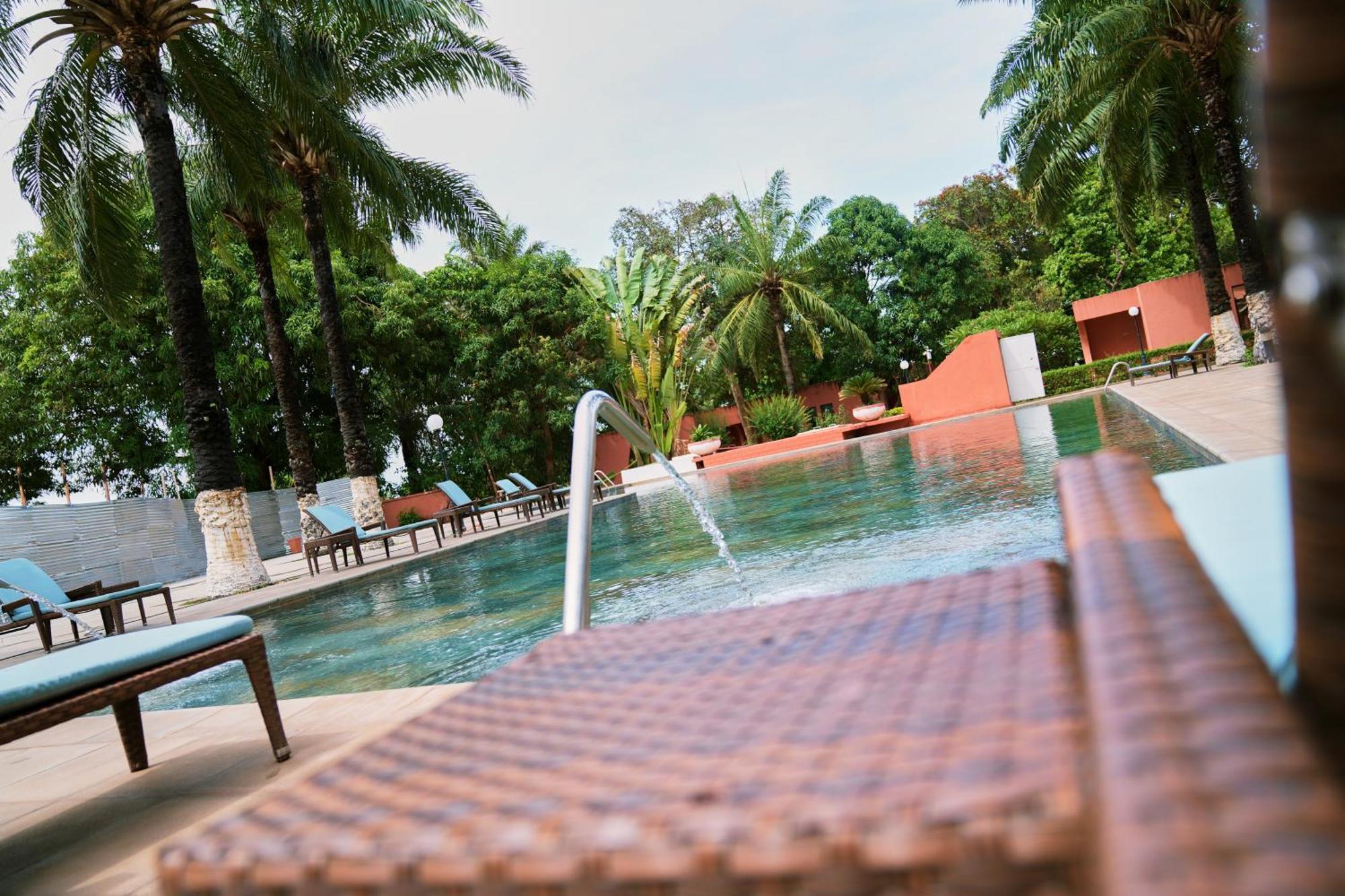 Dunia Hotel Bissau Exterior photo